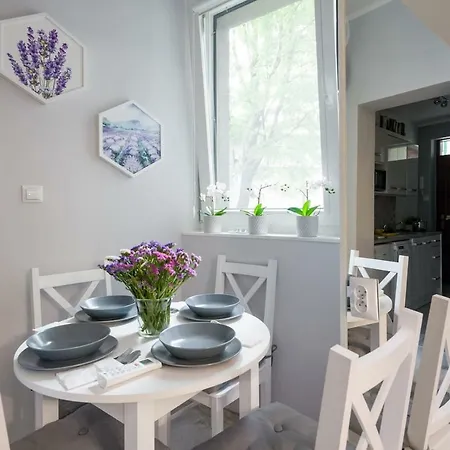 Annie Apartment